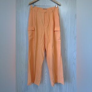 DKNY Wide Leg Cargo Business Dress Pants
Size 10